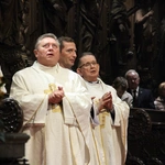Liturgia Wigilii Paschalnej w archikatedrze wrocławskiej 2025