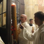 Liturgia Wigilii Paschalnej w archikatedrze wrocławskiej 2025