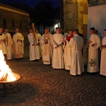 Liturgia Wigilii Paschalnej w archikatedrze wrocławskiej 2025