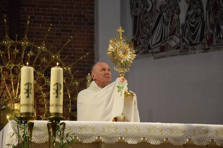 Bp Marek Solarczyk przewodniczył Mszy św. rezurekcyjnej 
