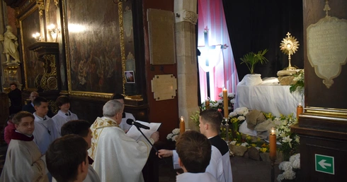 Rezurekcja w katedrze