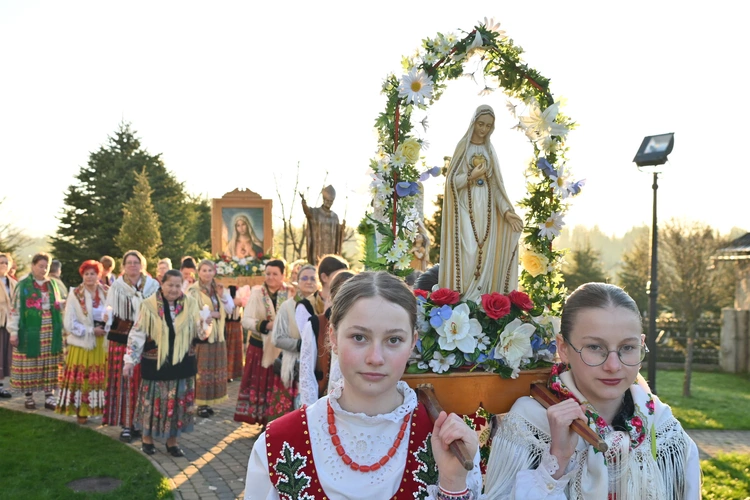 Poranna rezurekcja w Miętustwie