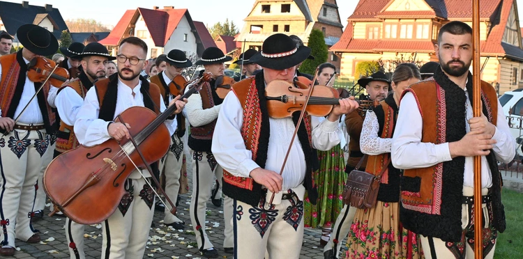 Poranna rezurekcja w Miętustwie