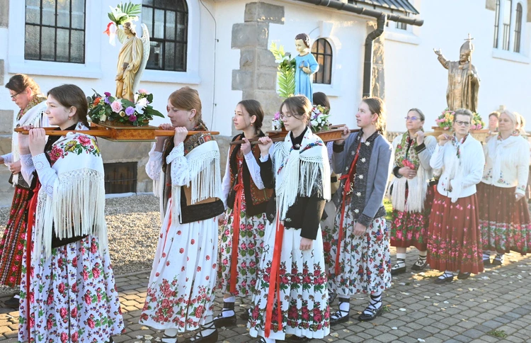 Poranna rezurekcja w Miętustwie