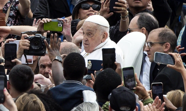 Franciszek na Placu św. Piotra
