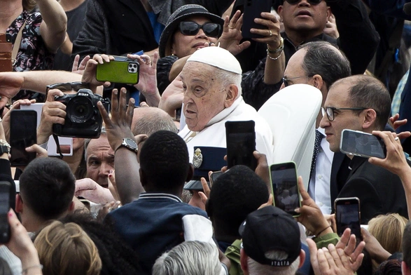 Franciszek na Placu św. Piotra