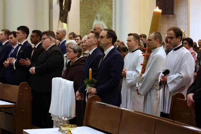 Wigilia Paschalna w katedrze Chrystusa Króla w Katowicach