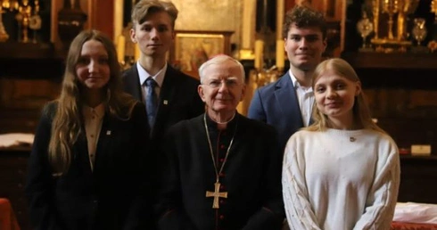Abp Marek Jędraszewski: Pozwólmy Chrystusowi mówić do człowieka, zwłaszcza małego, uczącego się dopiero prawdy o sobie samym