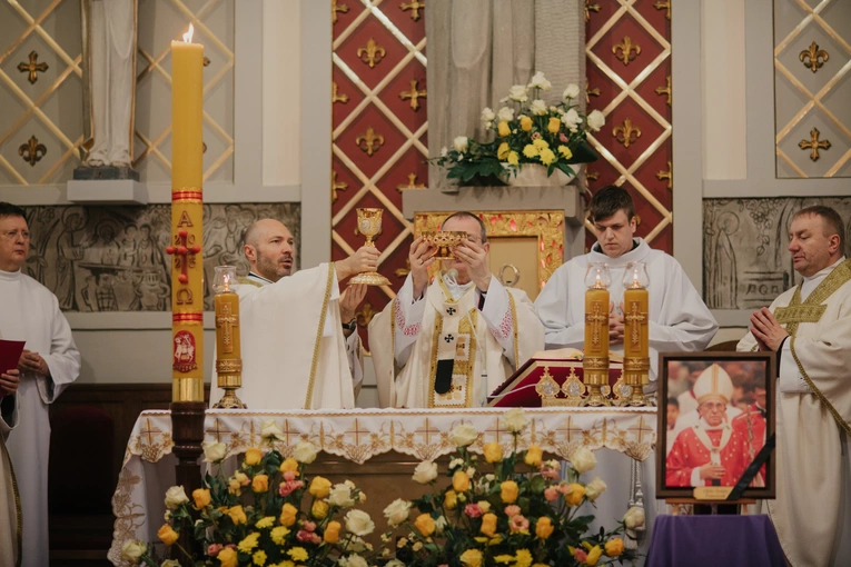 Msza św. w kościele Chrystusa Króla w Gdańsku w Poniedziałek Wielkanocny