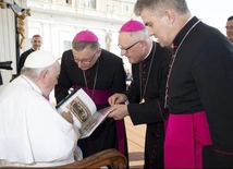 Skrzatuskie korony pobłogosławił papież Franciszek
