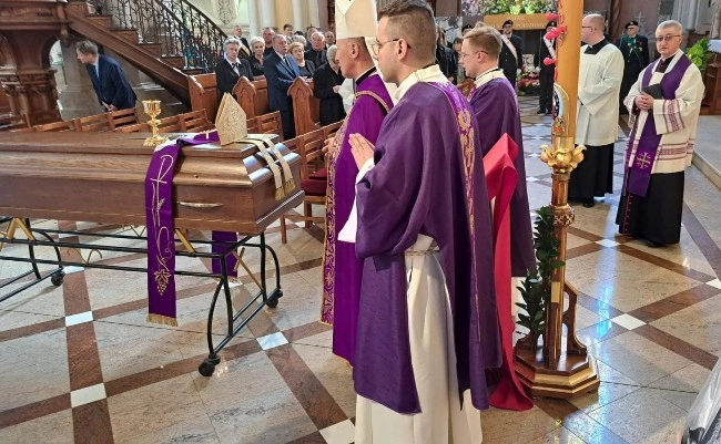 Pogrzeb biskupa Piotra Turzyńskiego