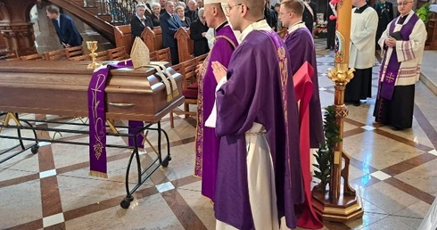 Pogrzeb biskupa Piotra Turzyńskiego