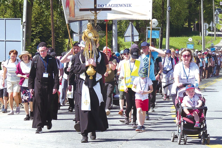 Jezus Eucharystyczny znów poprowadzi pątników.
