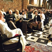 Gdy w 2007 r.  o. Kłoczowskiego honorowano z okazji jego 70. urodzin, w kapitularzu klasztoru dominikanów przy ulicy Stolarskiej byli obecni nie tylko jego konfratrzy z o. Joachimem Badenim, jego mentorem i współpracownikiem (w pierwszym rzędzie po prawej, z laską), lecz także jego wychowankowie z „Beczki”. 