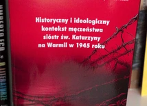 „Zbrodnie wojenne dokonywane na ludności cywilnej przez żołnierzy radzieckich w Prusach Wschodnich były skutkiem permanentnej i starannej formacji ideologicznej” – pisze ks. Zawadzki.