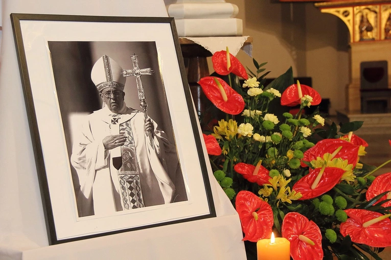 Msza w intencji zmarłego papieża Franciszka