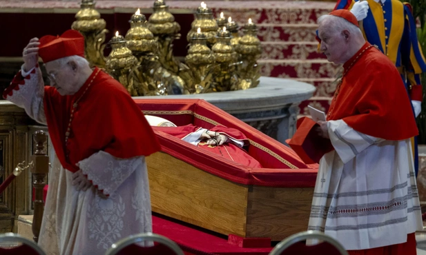 W piątek obrzęd zamknięcia trumny Papieża Franciszka