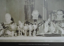 Kardynał Karol Wojtyła poświęcił kościół pw. MBKP w Stalowej Woli.