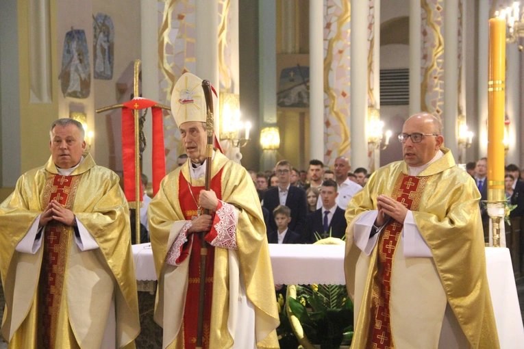 Bierzmowanie w Porąbce Uszewskiej 2025