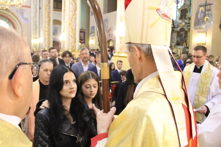 Bierzmowanie w Porąbce Uszewskiej 2025