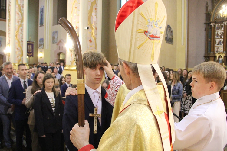 Bierzmowanie w Porąbce Uszewskiej 2025