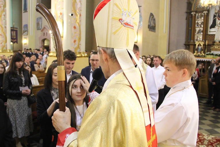 Bierzmowanie w Porąbce Uszewskiej 2025