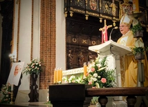 Msza św. za Franciszka w archikatedrze warszawskiej