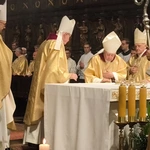 Msza św. za Franciszka w archikatedrze warszawskiej