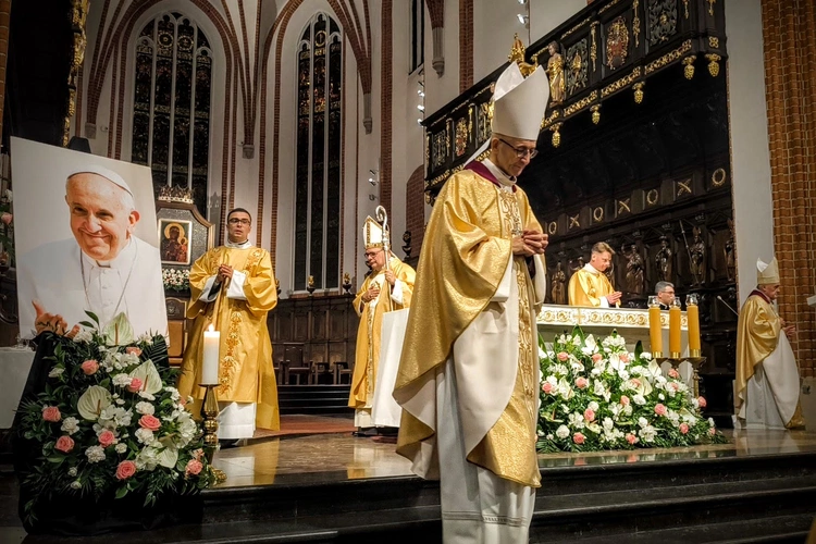 Warszawiacy modlili się za Franciszka