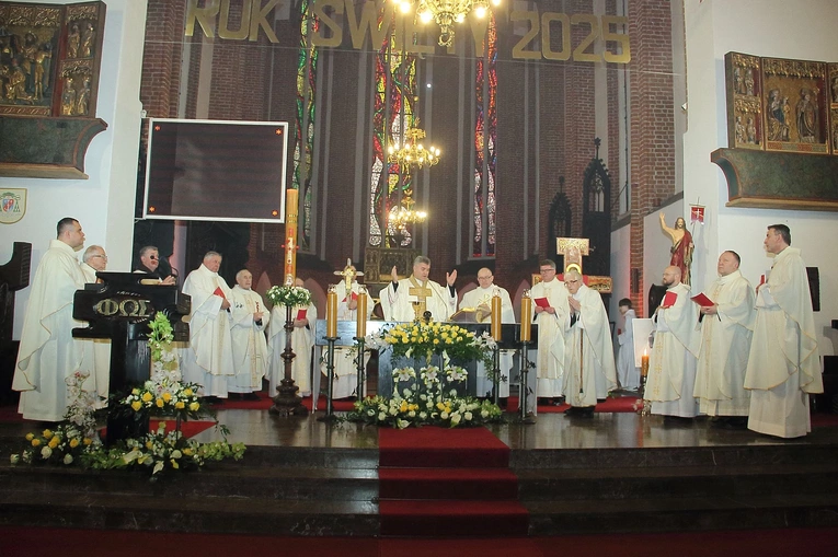Msza św. inaugurująca zjazd NSZZ "Solidarność", cz. 1