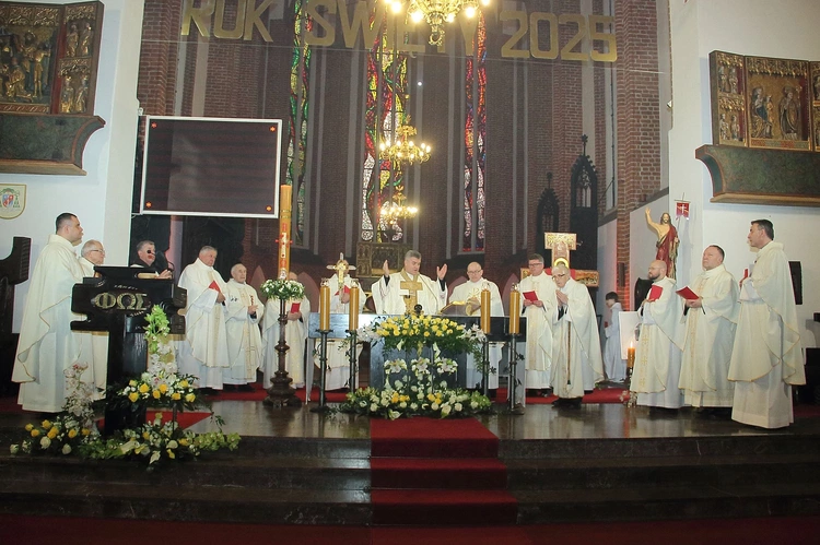 Msza św. inaugurująca zjazd NSZZ "Solidarność", cz. 1