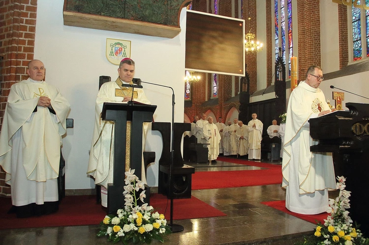 Msza św. inaugurująca zjazd NSZZ "Solidarność", cz. 1