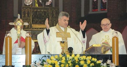 Msza św. inaugurująca zjazd NSZZ "Solidarność", cz. 1