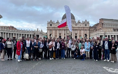 Nieplanowane pożegnanie - pielgrzymka KUL w cieniu śmierci papieża Franciszka 