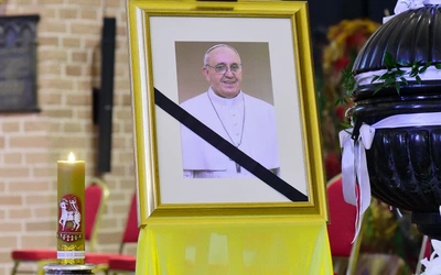 Msza św. w intencji śp. papieża Franciszka