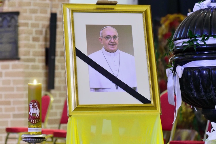 Msza św. w intencji śp. papieża Franciszka