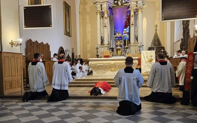 Wsparcie dla trzech parafii