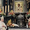 Bp Olszowski do maturzystów: Niech zmartwychwstanie Jezusa wpływa na wasze życie