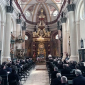 Kapłaństwo, czyli pokora i godność