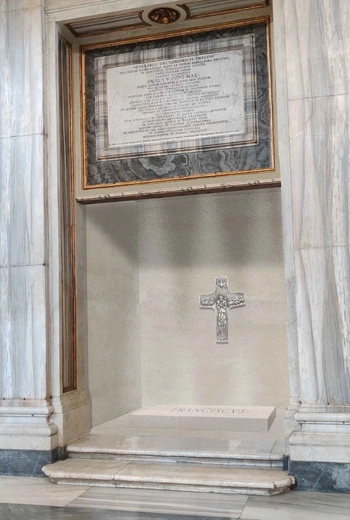 Tu spocznie papież Franciszek