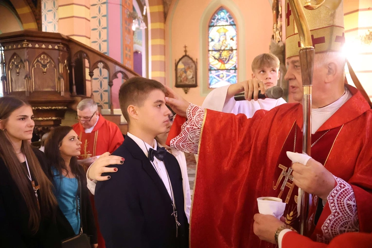 Bierzmowanie w Szczurowej