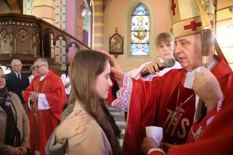 Bierzmowanie w Szczurowej