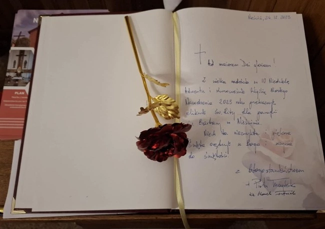 Wpis do księgi pamiątkowej bp. Piotra Turzyńskiego.