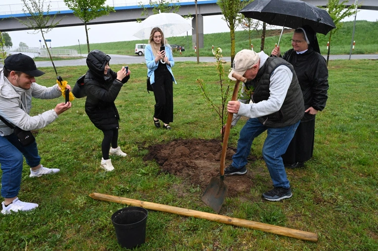 30 lat Katolickiego Ośrodka Adopcyjnego i Opiekuńczego
