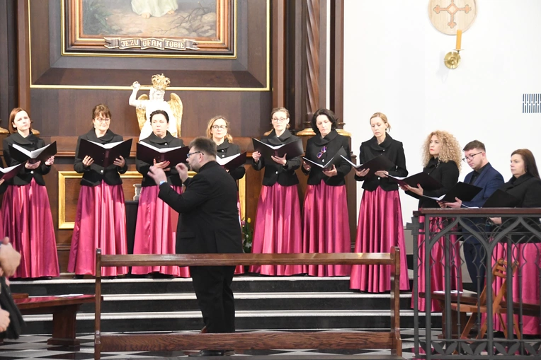 Muzyka nieba z Sawą