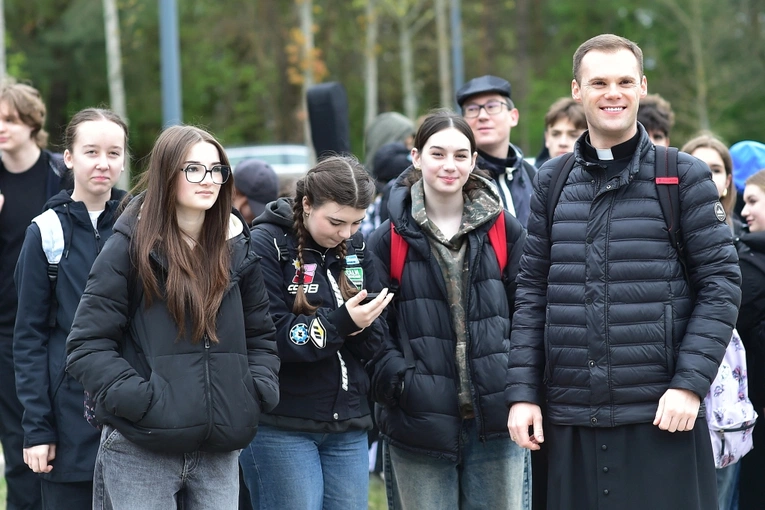 Pielgrzymka ósmoklasistów do Gietrzwałdu