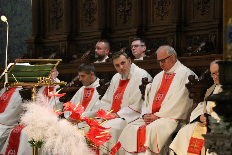 Płock. Msza za Ojca Świętego