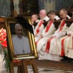 Płock. Msza za Ojca Świętego