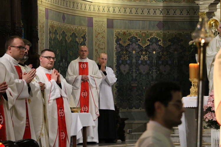 Płock. Msza za Ojca Świętego