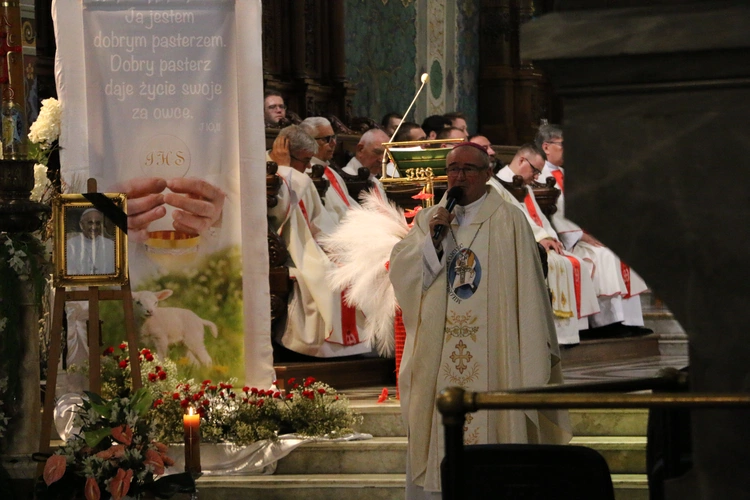 Płock. Msza za Ojca Świętego